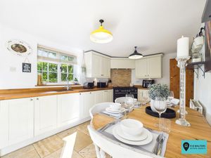 Kitchen/Diner - click for photo gallery